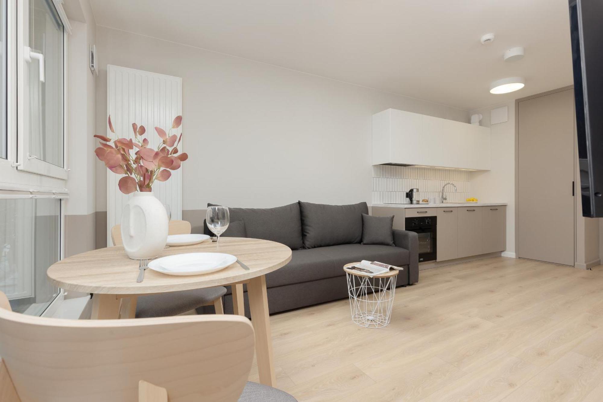 Aparthotel Mokotow Business Center By Noclegi Renters Varsó Kültér fotó